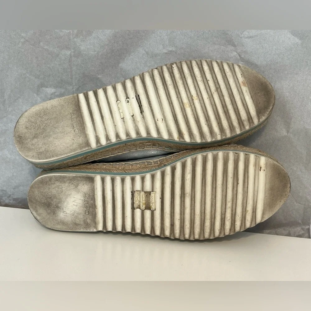 Aldo’s Women’s Platform Espadrille Silver Metallic‎ Sneakers Lace Up Shoes 8.5